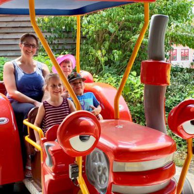 Groups at Gulliver's Theme Parks